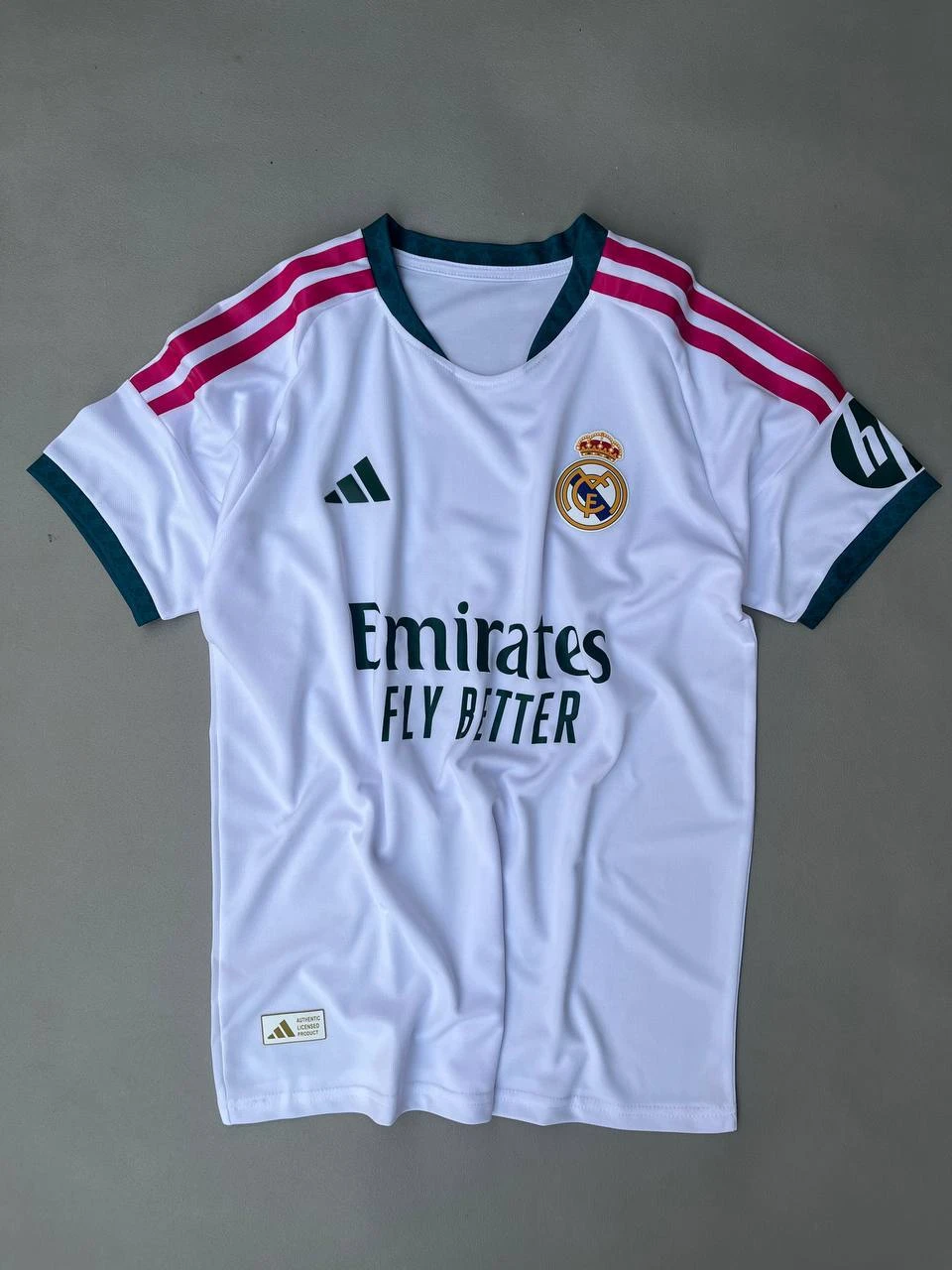 قميص ريال مدريد الاساسي 2027 " الابيض "